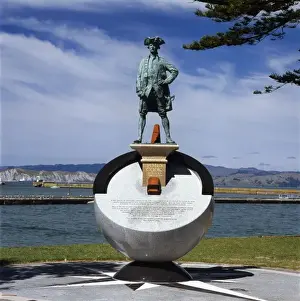 Commemoration Prints: Captain Cook Monument, Gisborne, North Island, New Zealand