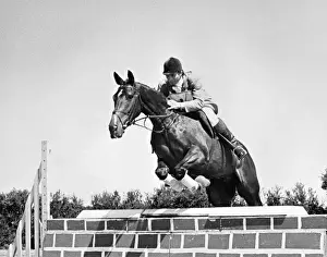 Captain Mark Phillips showjumping