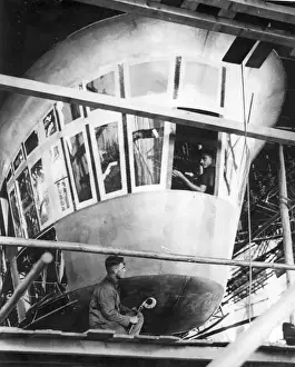 Captains Prints: The captains gondola of the Graf Zeppelin II LZ 130