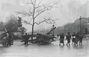 Remembrance Prints: Captured German Guns in London