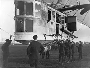A car of Airship R9
