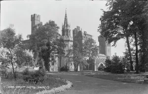 Cardiff Prints: Cardiff Castle