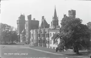 Cardiff Prints: Cardiff Castle
