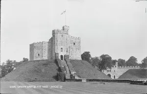 Cardiff Prints: Cardiff Castle: The Keep