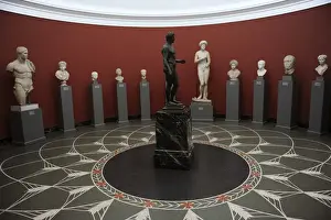 Carlsberg Glyptotek Museum. Room. Classical sculpture. Copen