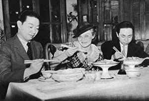 Carol Coombe Gives a Chopstick Lunch