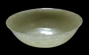 Actinolite Gallery: Carved nephrite bowl