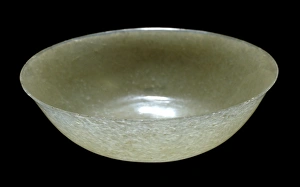 Actinolite Gallery: Carved nephrite bowl