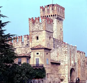Castello Prints: Castello Scaligero