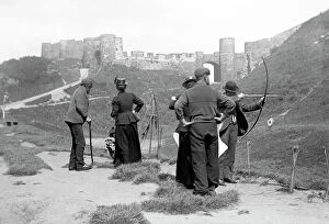 Archery Collection: Castle Archery - Scarborough Castle