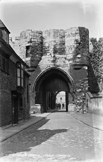 Cobblestone Prints: Castle Gateway, Lincoln