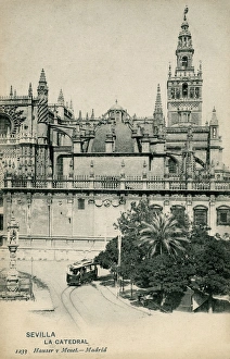 Sevilla Collection: The Cathedral and Giralda bell tower, Seville, Spain