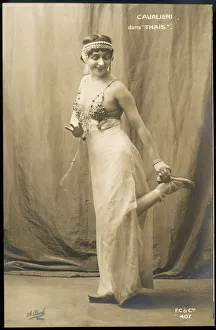 Adjusting Gallery: Cavalieri / Thais Postcard