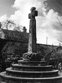 Serpents Prints: Cawthorne Fountain
