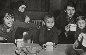 Lodging Prints: Cecil House, Harrow Road, London - Mother and children