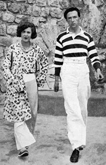 Images Dated 22nd September 2015: Cecil and Nancy Beaton in Antibes, 1929