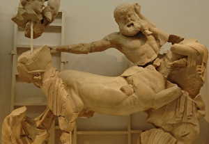 Images Dated 6th June 2007: Centaur kidnapping a young woman. Battle of the Lapiths
