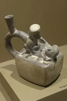 Mochica Prints: Ceramics depicting the stages of life (3rd c