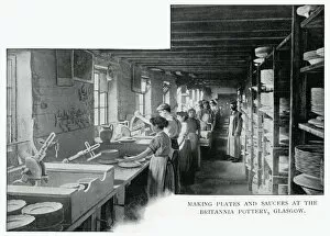 Images Dated 9th March 2020: CERAMICS MAKING PLATES 1902