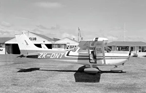 Skyhawk Prints: Cessna 172M Skyhawk ZK-DNT