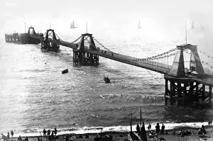 Chain Bridge, Brighton