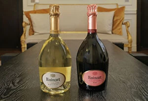 Champagne Collection: Champagne, Maison Ruinart, Reims, Marne, France