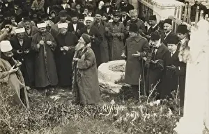 Chanak Prints: Chanakkale - Prayers being said near a well