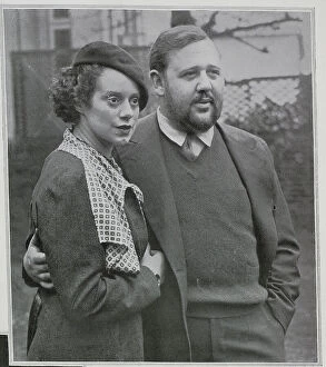 Actors Collection: Charles Laughton and Elsa Lanchester