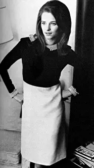 Crepe Prints: Charlotte Rampling in Jean Varon