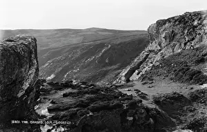 Rugged Prints: The Chasms