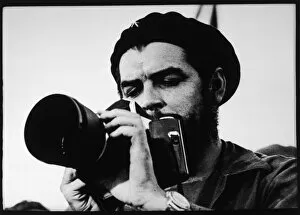 Leader Collection: Che Guevara / 1962 / Camera