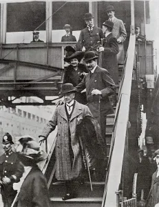 Greeted Prints: Cheered on landing: the White Star chairman home