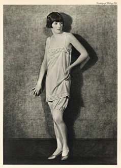 Images Dated 13th October 2007: Chemise & Knickers 1920