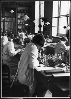 Chemistry Students 1930S