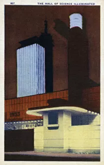 Images Dated 2nd October 2020: Chicago Worlds Fair 1933 - The Hall of Science Illuminated