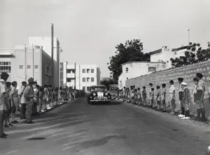 Yemeni Prints: Chief Scout of Aden arriving
