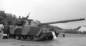 Images Dated 4th May 2021: Chieftain tank