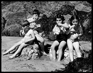 British Seaside Gallery: Children on the Beach