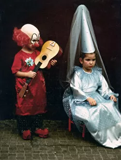 Images Dated 5th October 2016: Children in fancy dress - clown and princess