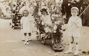 Images Dated 29th November 2011: Children at a Flower Festival at Broadstairs