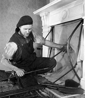 Images Dated 19th April 2018: CHIMNEY SWEEP & BRUSH CHIMNEY SWEEP & BRUSH