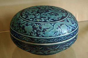 Images Dated 6th April 2008: China. Cover box, porcelain. Ming dynasty, Chenghua period