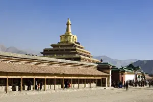 CHINA. Xiahe. Monastery of Labrang. The Silk