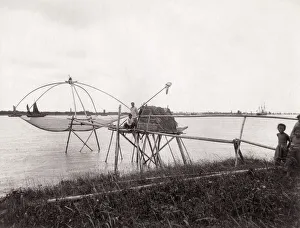 Buidling Prints: Chinese fishewrmen with their nets, China