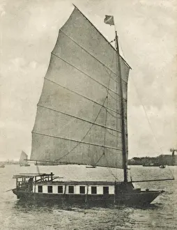 Chinese Houseboat Junk - Shanghai