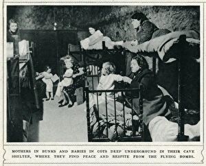 Images Dated 21st September 2015: Chislehurst caves during WWII