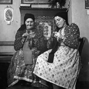 Images Dated 31st August 2011: Chodenland Women