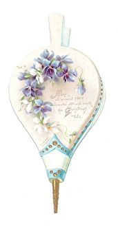 Images Dated 4th December 2015: Christmas card in the shape of bellows