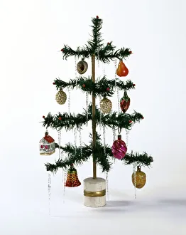 Geffrye Museum Gallery: Christmas tree