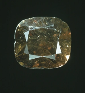 Aluminium Gallery: Chrysoberyl cut stone